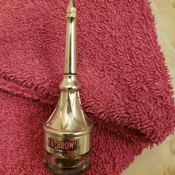 Benefit kabrow - Picture 1 of 2